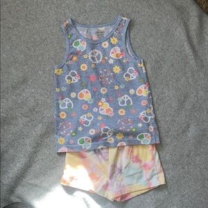 Girls 4T Garanimals Peace and Flowers Tank Top and shorts